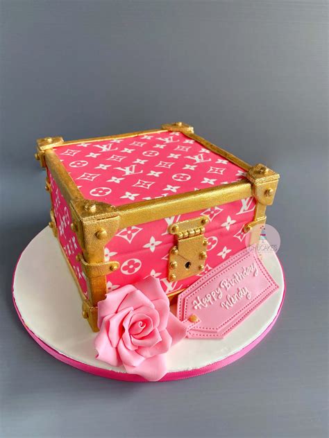 louis vuitton cakes pinterest